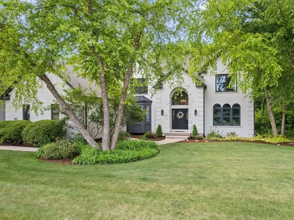 8203 Gage Ln, Cary, IL 60013