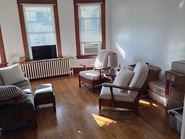 153 Homestead Ave #1 — Photo 3
