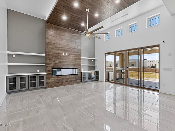 5th image of 352 Rio De Jazmin Cir
