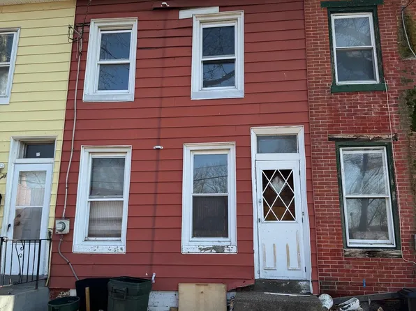 22 Perrine Ave, Trenton, NJ 08638