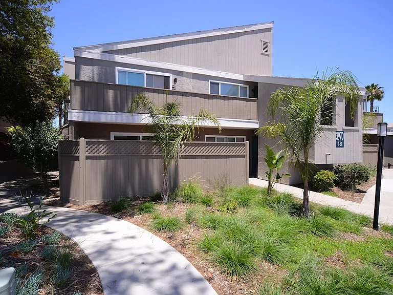 Terra Oceanside — Photo 9
