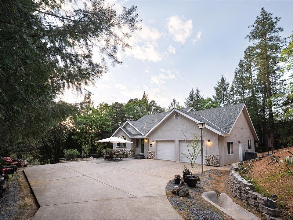 2nd image of 21145 Dawn Ridge Dr