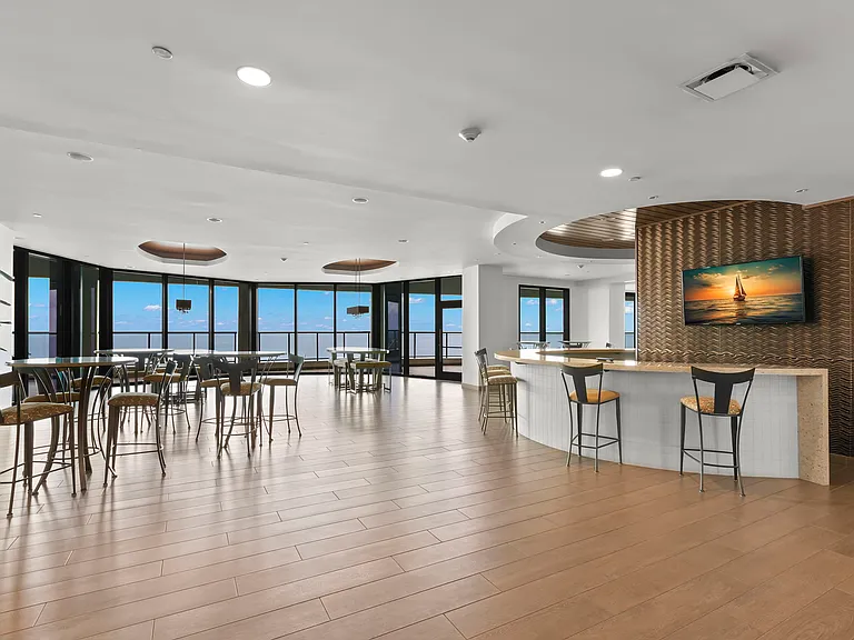1 Beach Dr SE #2109 — Photo 28