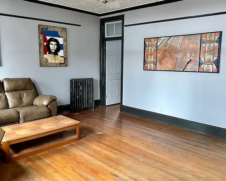 220 E State St #4 — Photo 3