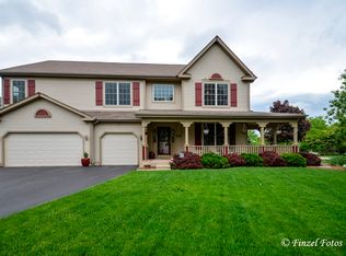 131 Carmella Dr, Crystal Lake, IL 60012