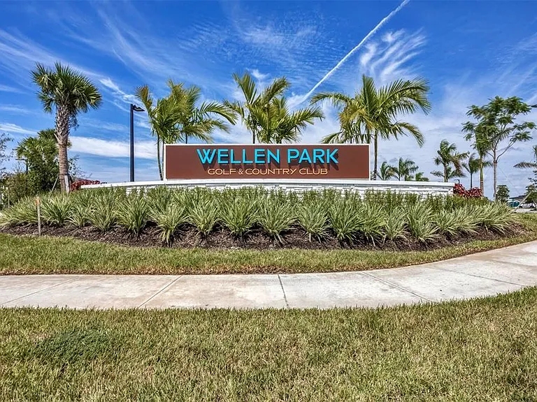 12320 Wellen Golf St #105 — Photo 2