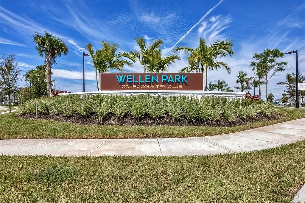 Building Photo - 12320 Wellen Golf St #105
