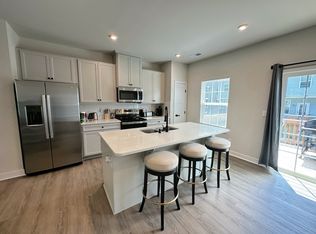 5020 Springarn Ct, Charlotte, NC 28208