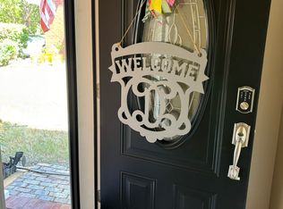 221 Shadow Ct SW, Huntsville, AL 35824