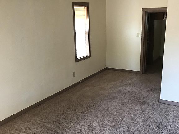 4th image of 635 E Organ Ave