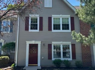 145 Lindsey Ct, Franklin Park, NJ 08823