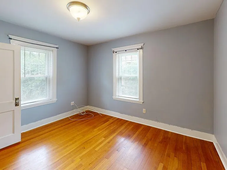 189 Wordsworth St #1 — Photo 13