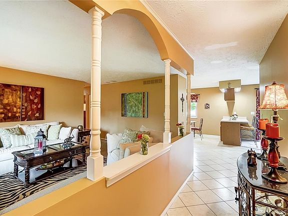 5th image of 529 Quinston Ct