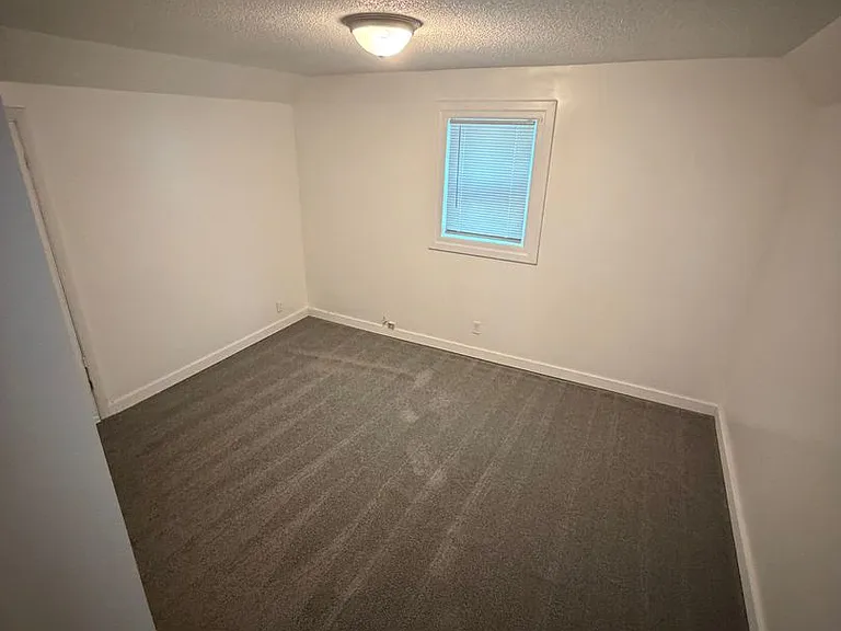 1506 Phillips Ave — Photo 7