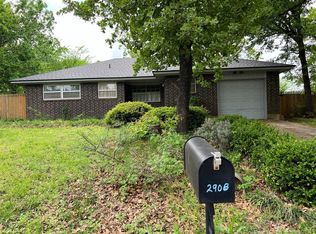 2908 Hickory Ln, Edmond, OK 73034