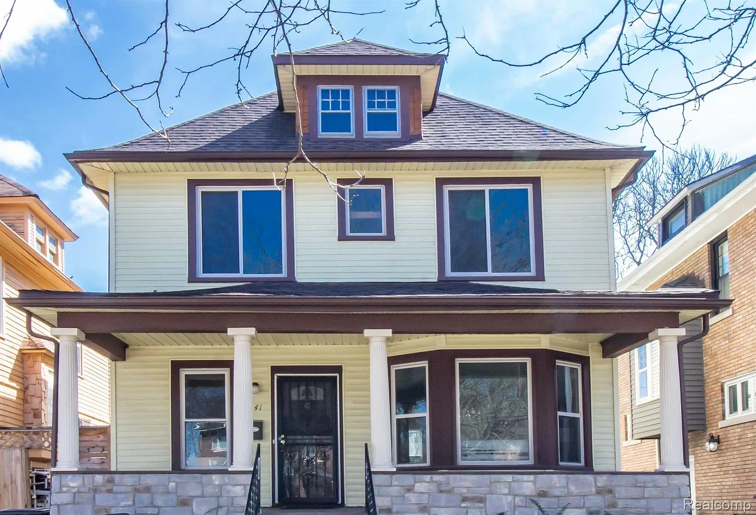 2241 Lamothe St photo 1