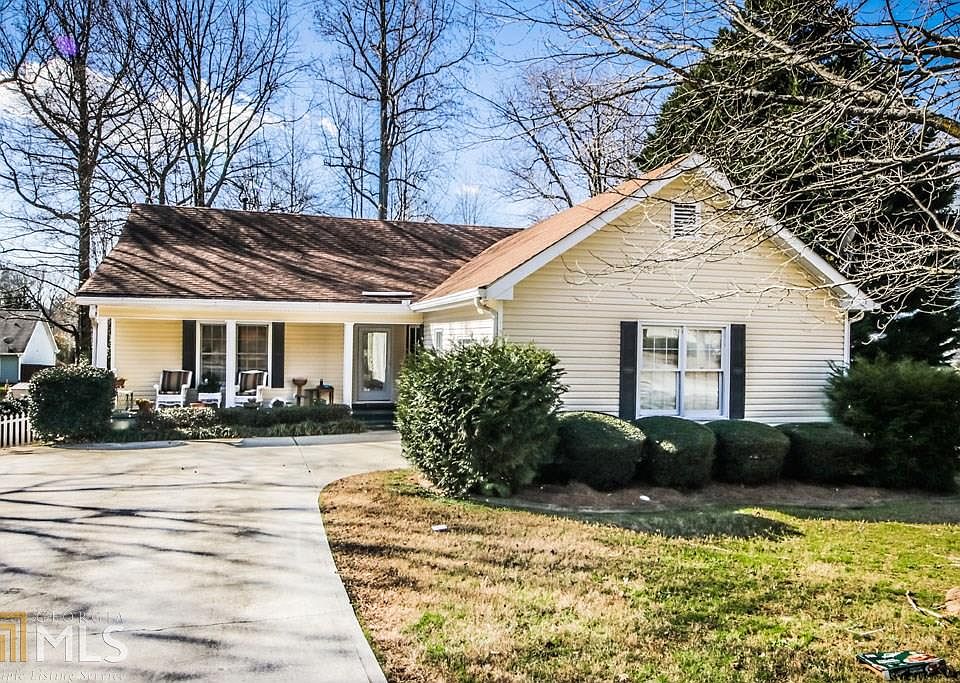 1st image of 530 Fawn Ln