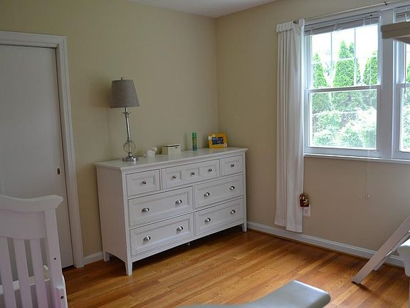 4th image of 6109 23rd St N
