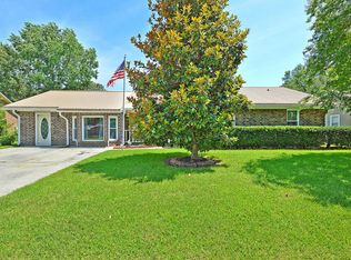 448 Fox Hunt Rd, Goose Creek, SC 29445