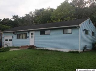 140 Belmont Dr, South Toms River, NJ 08757