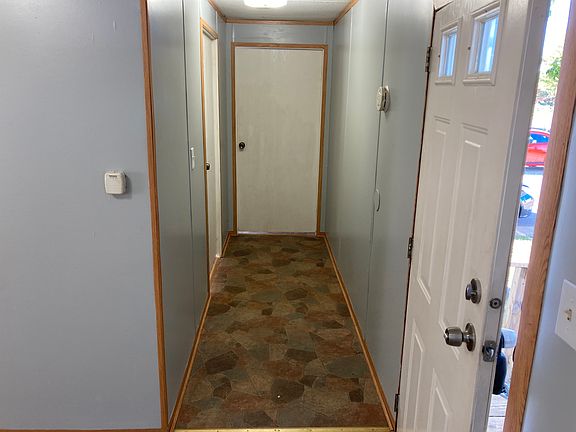 4th image of 506 Stratford Ln
