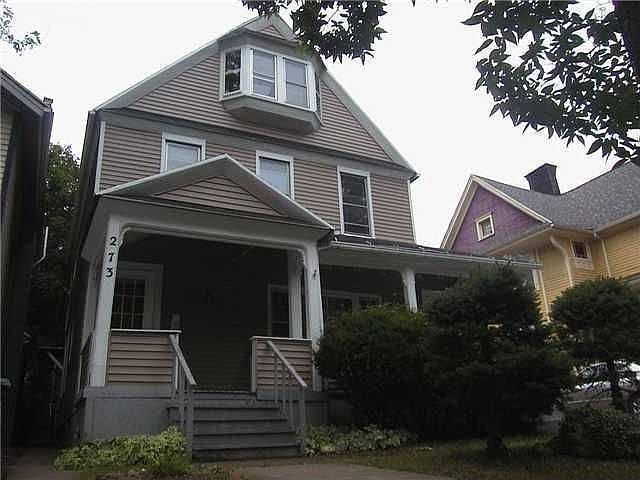 2nd image of 271 Pearl St