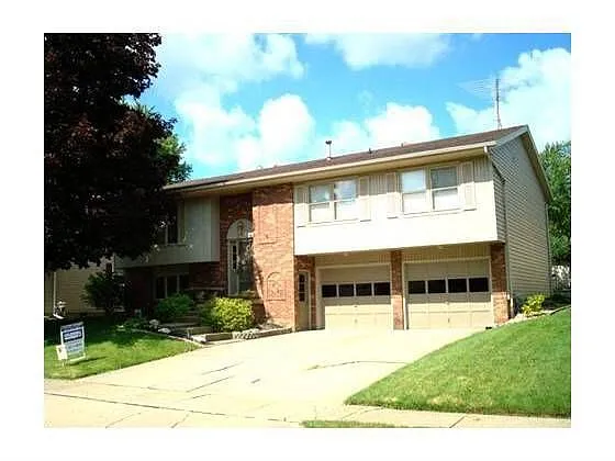 1051 Veech Ln photo 1
