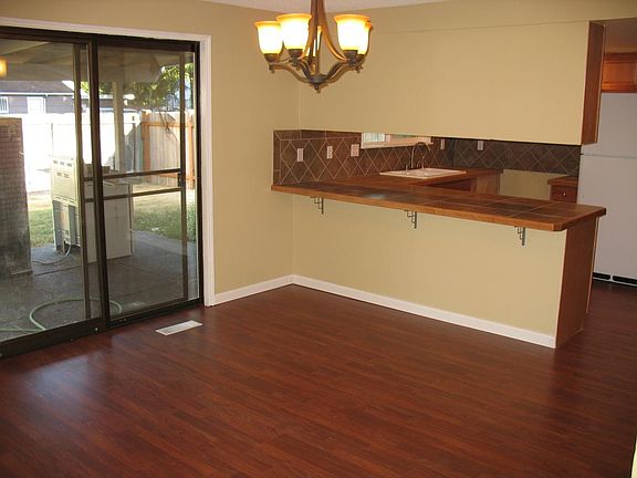 3rd image of 6222 85th St SW