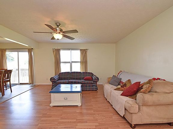 5th image of 8674 Butterfield Ct
