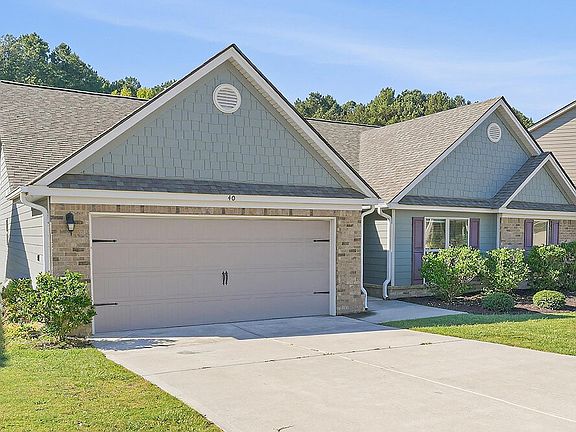 3rd image of 40 Heartland Cir