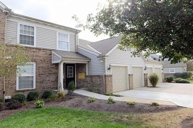 1st image of 7450-104 Waterford Dr