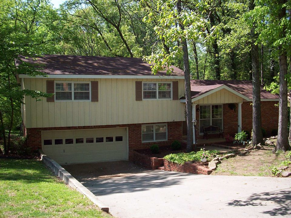 1st image of 12212 Greenleaf Dr SE
