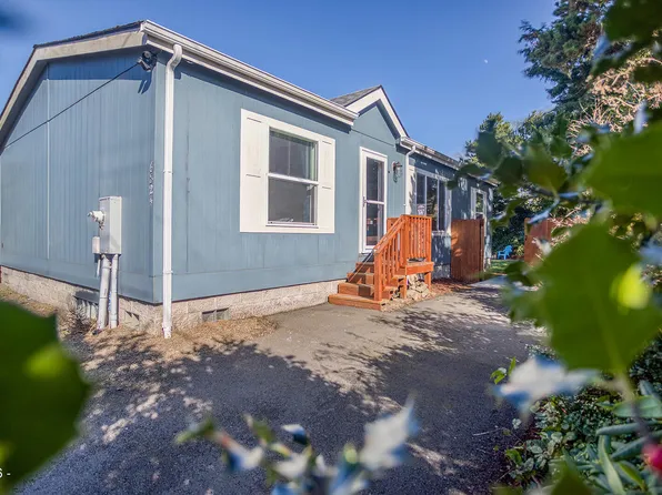 6824 SW Galley Ave, Lincoln City, OR 97367
