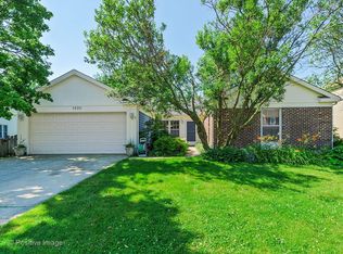 1630 Ivy Ct E, Wheaton, IL