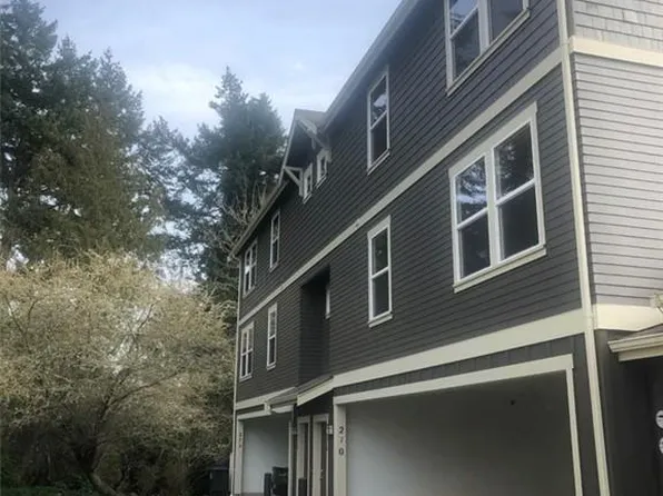 272 Erickson Ave NE, Bainbridge Island, WA 98110