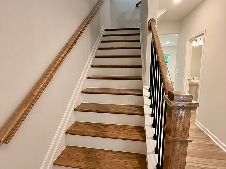 215 Broomside Ave — Photo 9