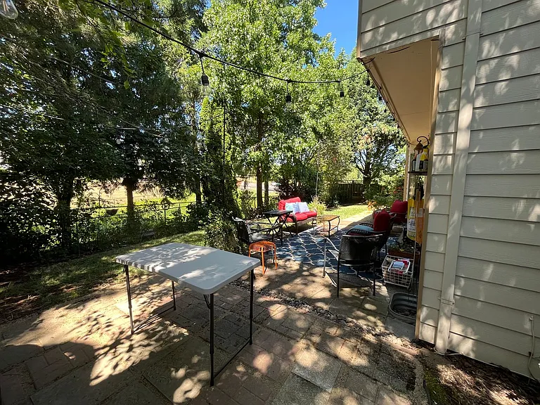 6185 NW 208th Ave — Photo 55