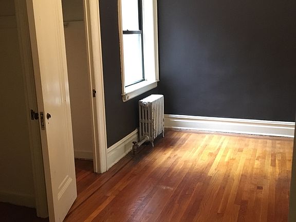 3rd image of 681 Manhattan Ave APT 2R