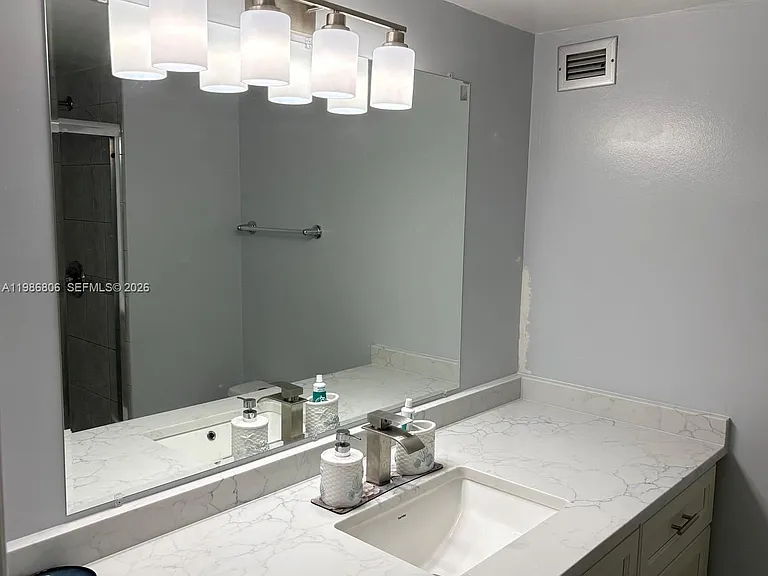 427 Golden Isles Dr #10D — Photo 23