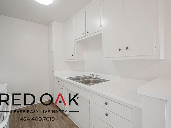 5th image of 915 N Wilton Pl APT 213