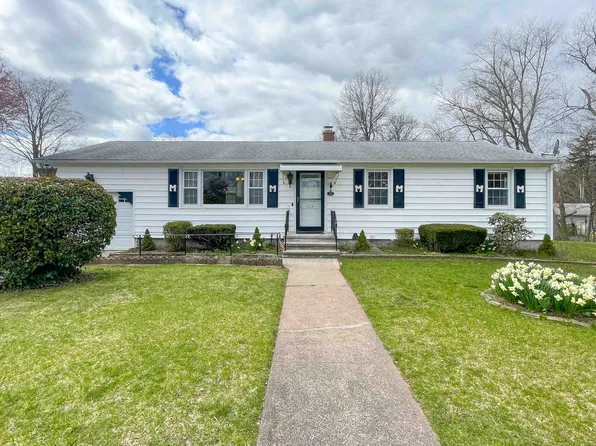 51 Dennis Circle, Hamden, CT 06514