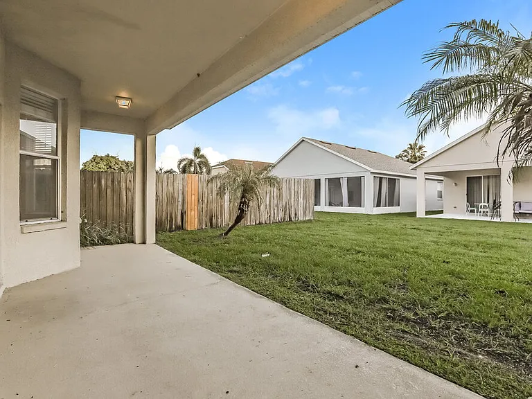 403 Durham Shore Ct — Photo 16