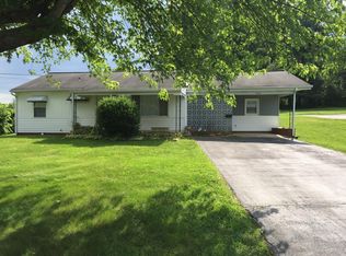 2526 Browns Mill Ct, Johnson City, TN 37604