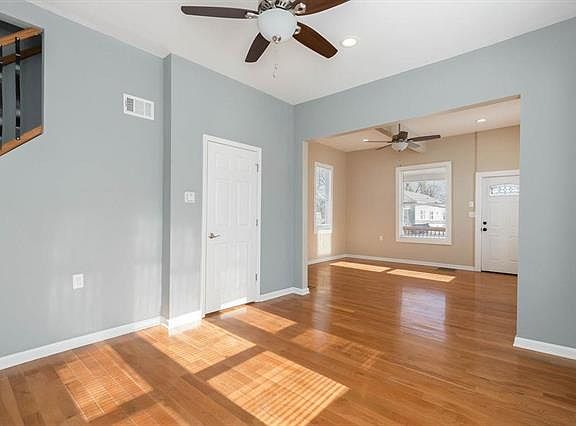 4th image of 2312 S Early St