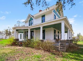 423 W Upton Ave, Reed City, MI 49677