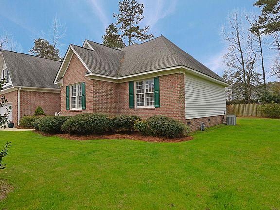 4th image of 210 Templeton Dr