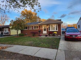 1725 Gloria St, Westland, MI