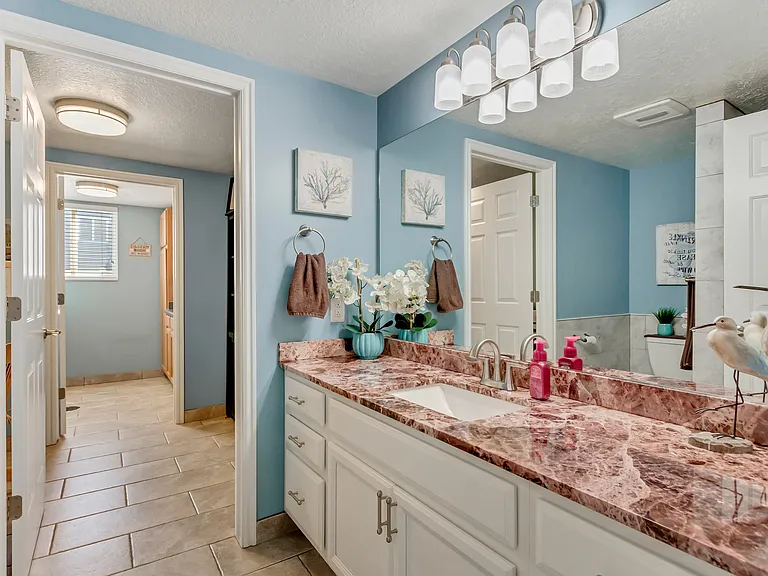 4573 S 5505 W — Photo 15