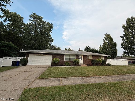 2nd image of 4725 Eric Ave