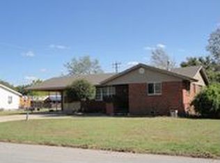 102 Evergreen Dr, Davis, OK 73030